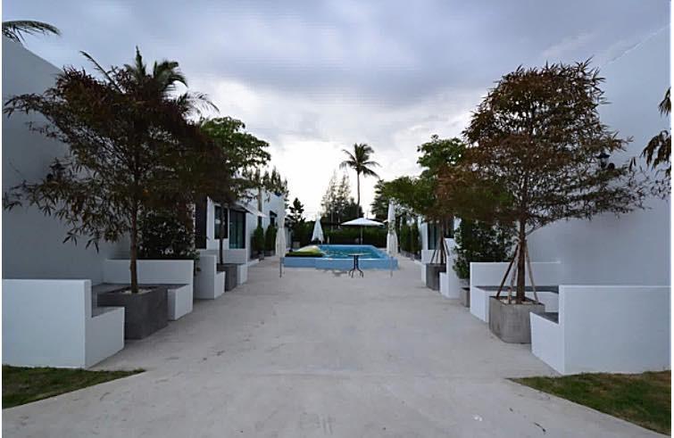 Loft Caravan Resort Haad Chao Samran Exterior photo