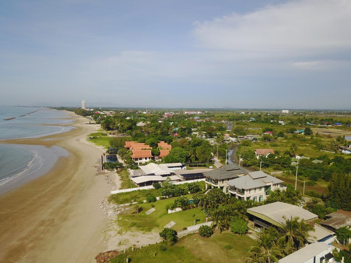 Loft Caravan Resort Haad Chao Samran Exterior photo