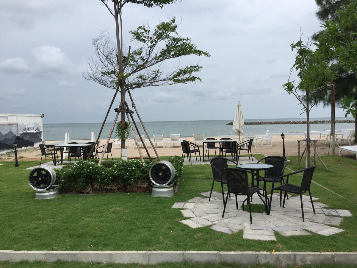 Loft Caravan Resort Haad Chao Samran Exterior photo